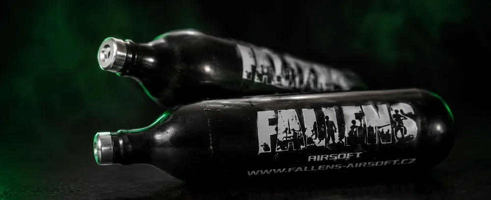 Detail koncovky 12g CO₂ bombičky FALLENS AIRSOFT pro CO₂ zásobníky
